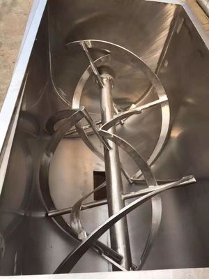 5.5kw 500L Spice Spice Powder Pigment Powder Commerciële Double Paddle Horizontale Ribbon Mixer